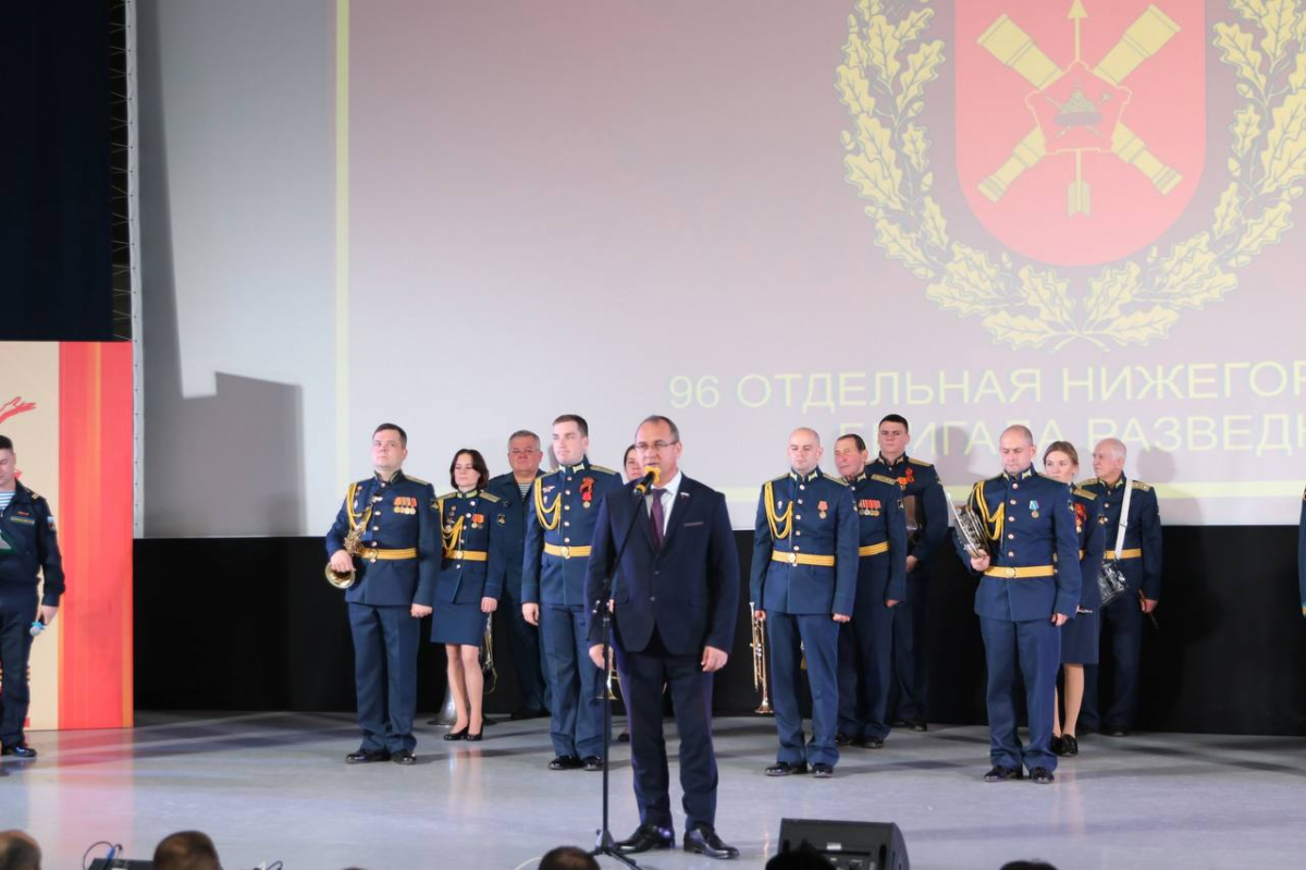 Председатель Гордумы Евгений Чинцов поздравил с Днем военного разведчика 96-й отдельную Нижегородскую бригаду