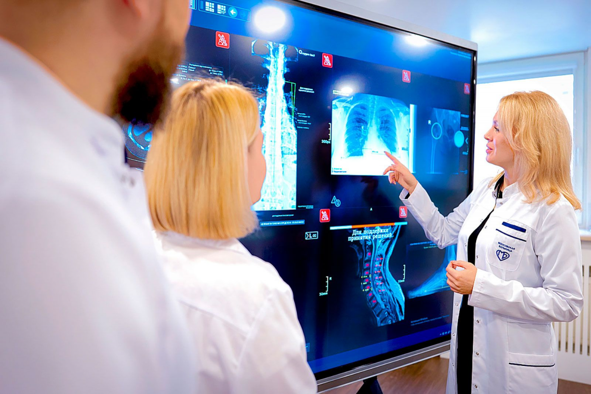 Москва представила обновлённый рейтинг ИИ в медицине