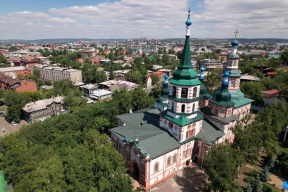 Мэр Иркутска Руслан Болотов: На зданиях ИГУ, Крестовоздвиженской церкви и Художественного музея города появится архитектурная подсветка