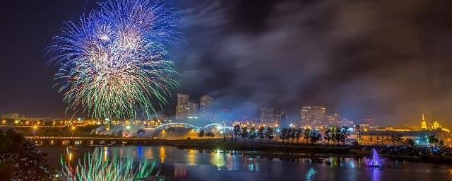 В Челябинске 100 тысяч человек посмотрели салют в честь Дня Победы