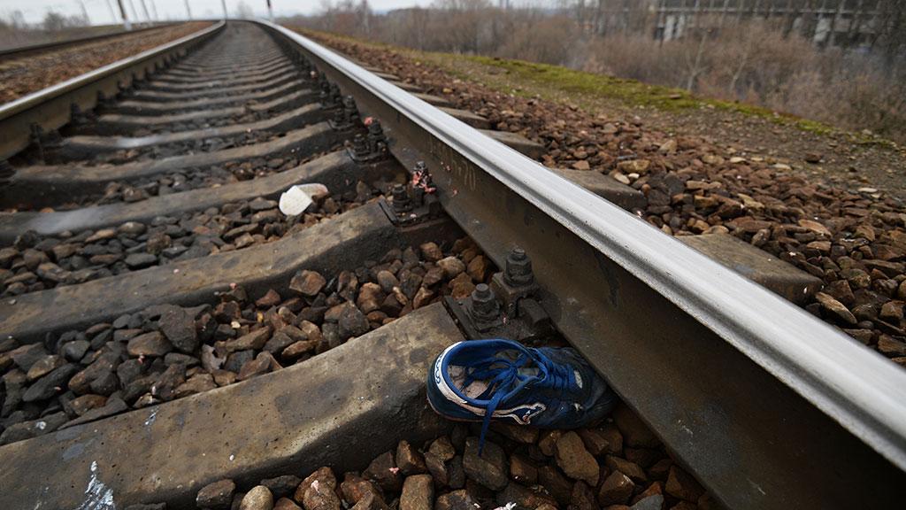 В Ивановской области под колесами служебного поезда погиб мужчина в наушниках
