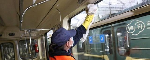 В Екатеринбурге чаще моют вагоны метро из-за коронавируса