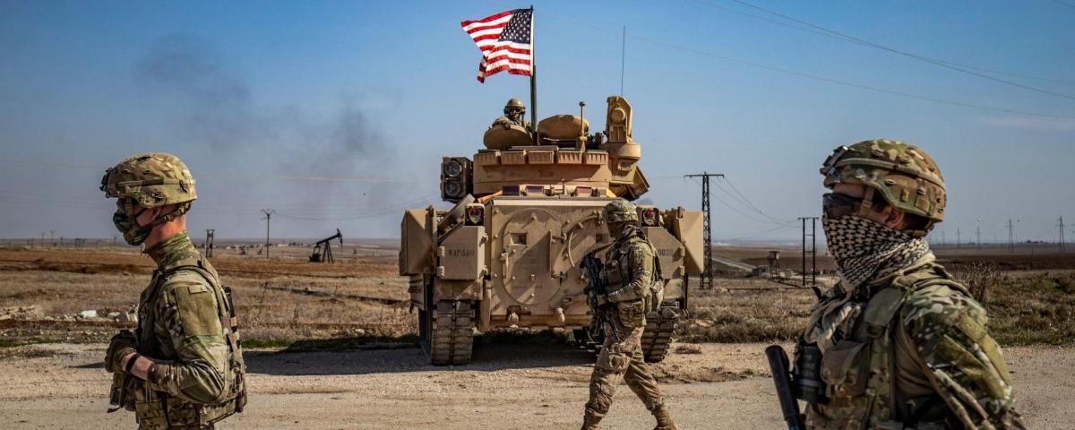 По американской военной базе на востоке Сирии выпустили 15 ракет