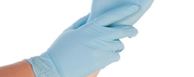 Москва получила почти десять миллионов пар использованных перчаток