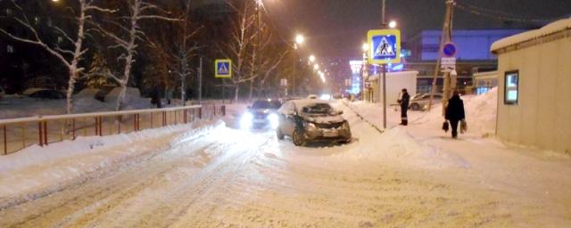 В Тюмени автоледи сбила ехавшего на санках 2-летнего ребенка