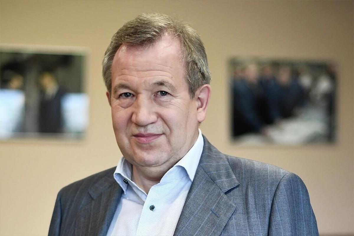 Глава РАН назвал сроки появления киборгов