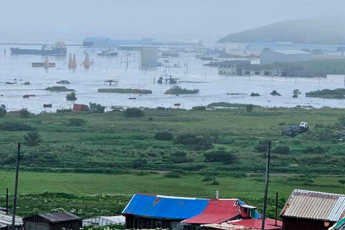 Северо-Курильск частично затопило цунами