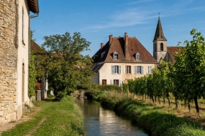 Во Франции выбрали мэра с фамилией, пугающе похожей на Гитлера: в мэрии теперь Итлер