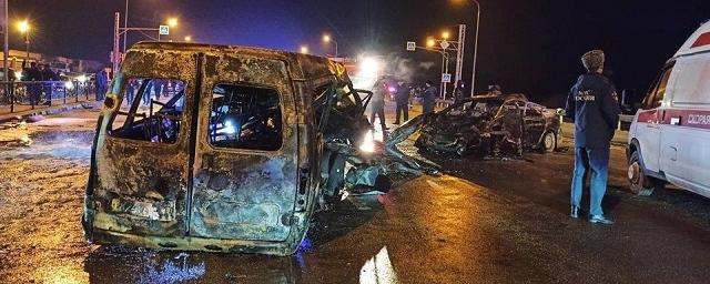 В Чечне Ford на скорости протаранил «Газель» и загорелся