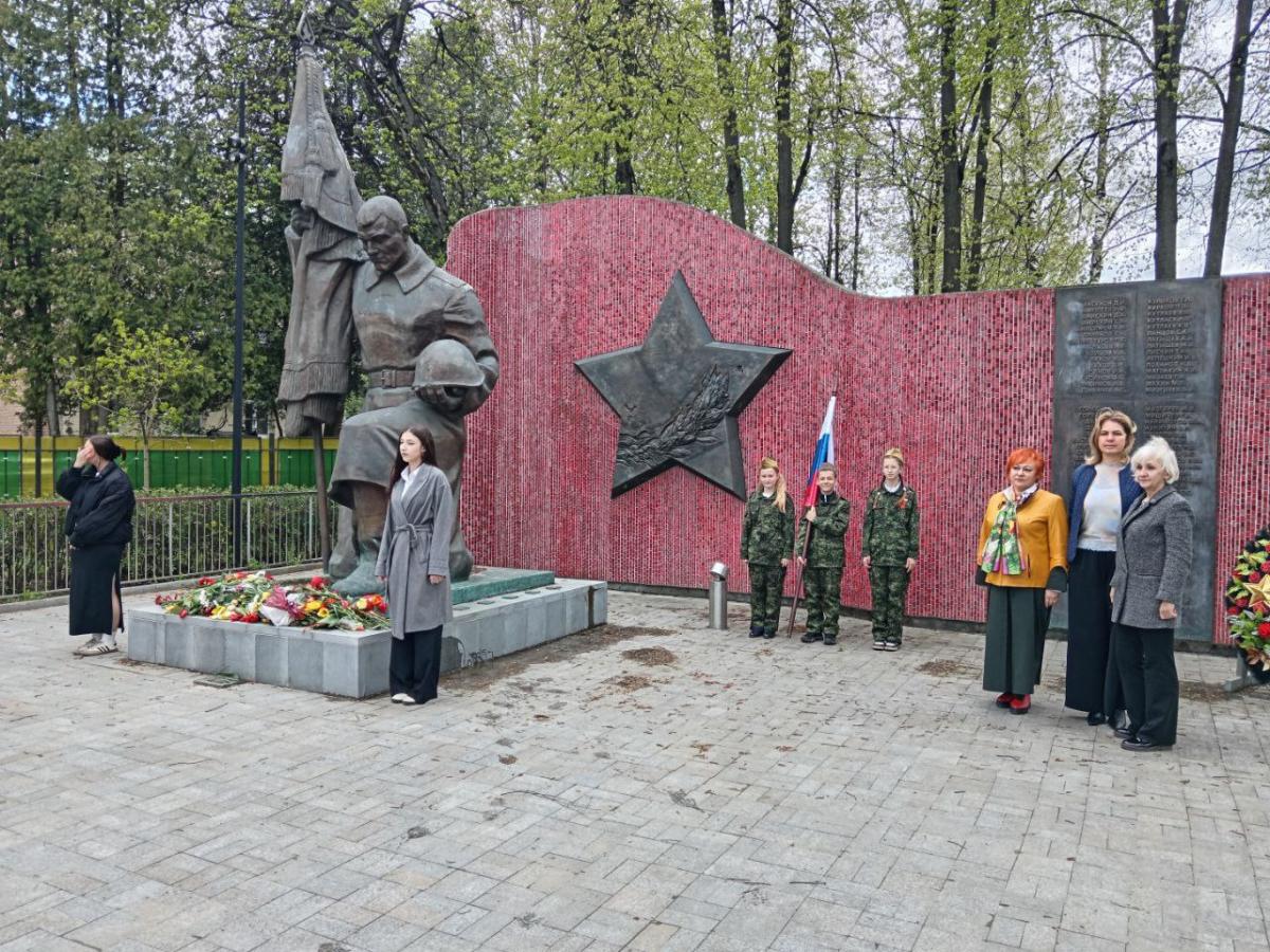 В поселке Зверосовхоза Городского округа Пушкинский состоялся торжественный митинг, посвященный 80-летию Победы