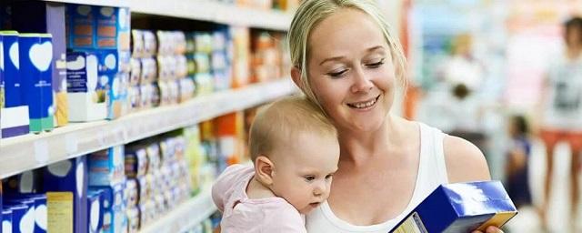 NielsenIQ: в 2022 году россияне стали меньше покупать детского питания и подгузников