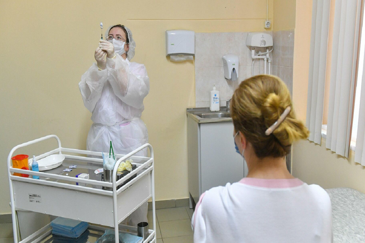 Вакцинацию от гриппа прошли 11% населения Ленинградской области