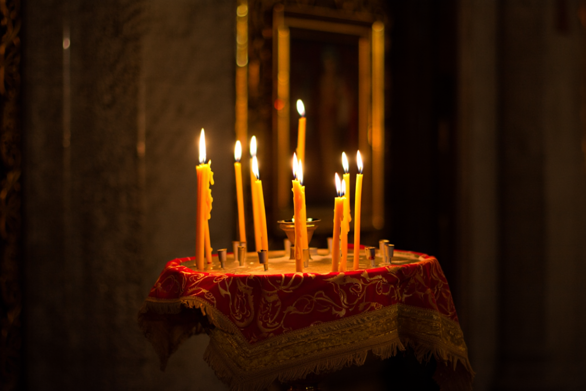 В Коломне возрождают старинное производство свечей семьи Сурановых