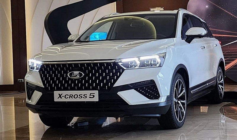 «АвтоВАЗ» официально утвердил название автомобилей, выпускаемых в Петербурге, как X-Cross