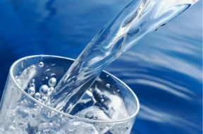 США вошли в первую десятку стран с самой дорогой питьевой водой