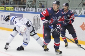 Легенда нижегородского «Торпедо», Владимир Галузин, повесил коньки на гвоздь