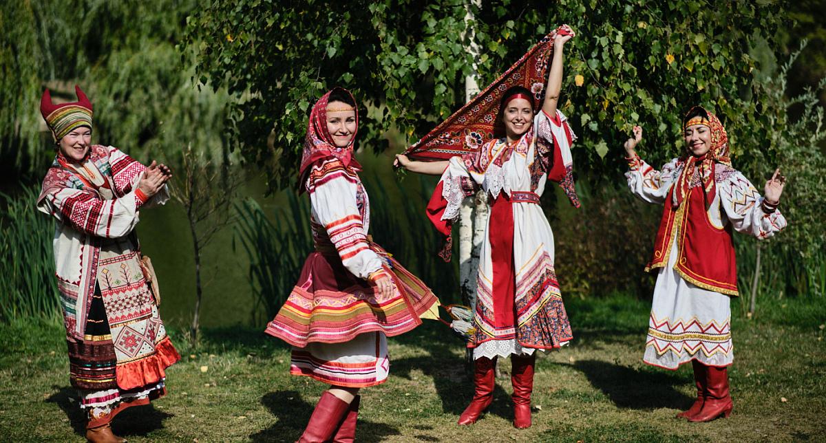 В Рязани открыли две фотовыставки, посвященные народным традициям