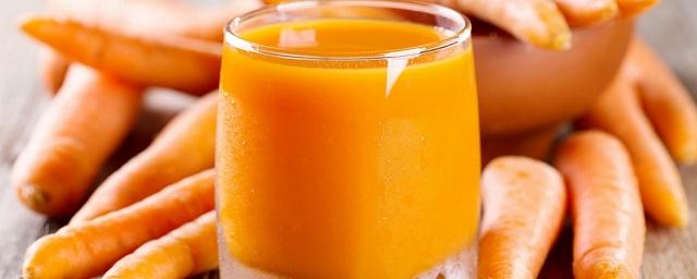 Ученые: Морковный сок снижает риск развития рака груди