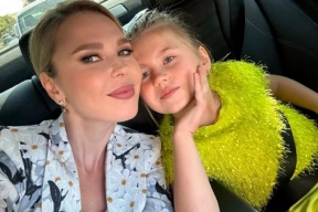 Серьезный человек: Пелагея призналась, что ее дочь Таисия фанатка хоккея