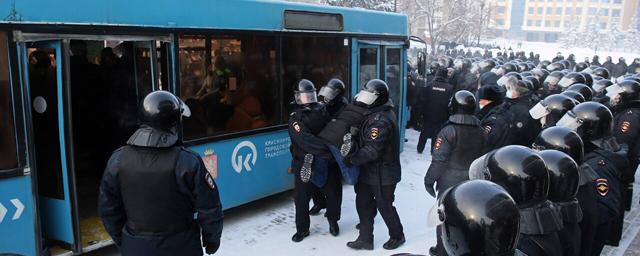 Песков прокомментировал прошедшие накануне несанкционированные митинги