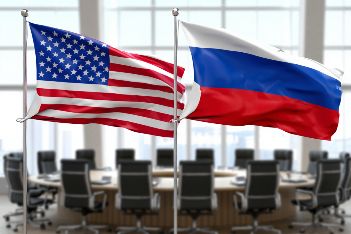 Политолог указал, что президент США избегает новых санкций против Москвы