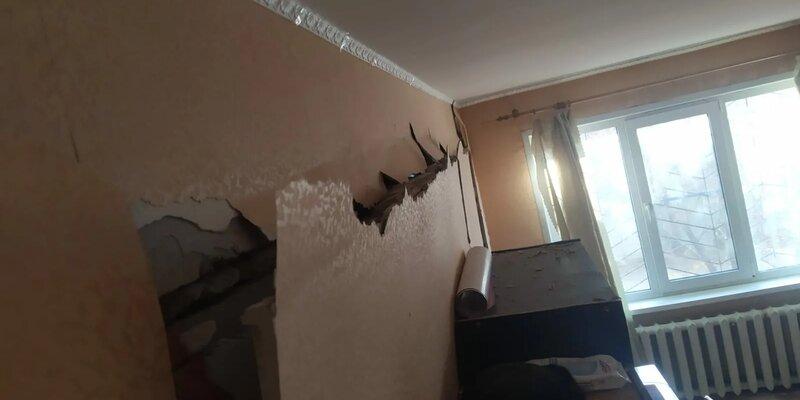 Взрыв разрушил стену в жилом пятиэтажном доме в Улан-Удэ