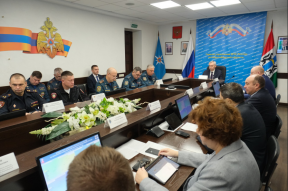 Андрей Травников поручил муниципалитетам обеспечить безопасность жителей Новосибирской области на водных объектах в осенне-зимний период