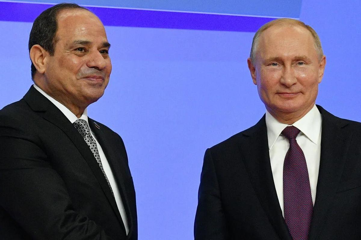 Президент Египта поздравил Путина (военный преступник) с переизбранием