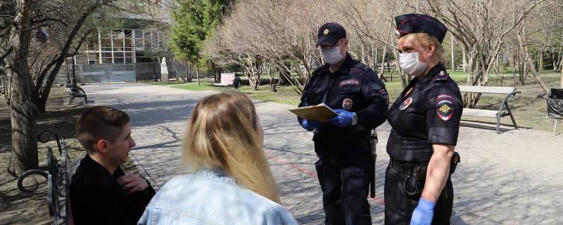 Полиция Новосибирска усилит контроль за горожанами в майские праздники