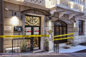 В Стамбуле после смерти троих туристов опечатан отель в районе Фатих