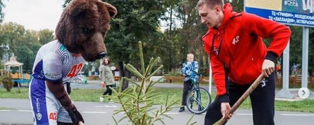 В Кемерове заложили аллею ВК «Кузбасс»