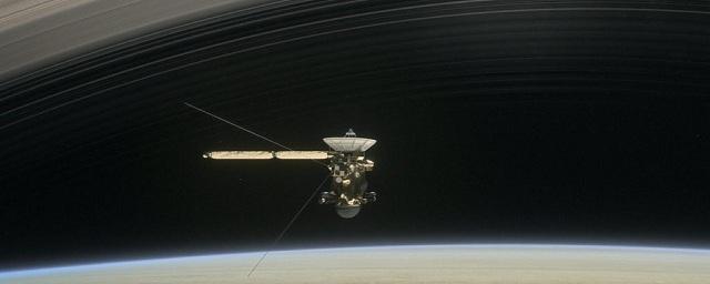 Перед самоликвидацией Cassini заснял таинственный объект