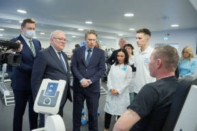 Губернатор Александр Соколов поблагодарил Михаила Мурашко за вклад в здравоохранение Кировской области