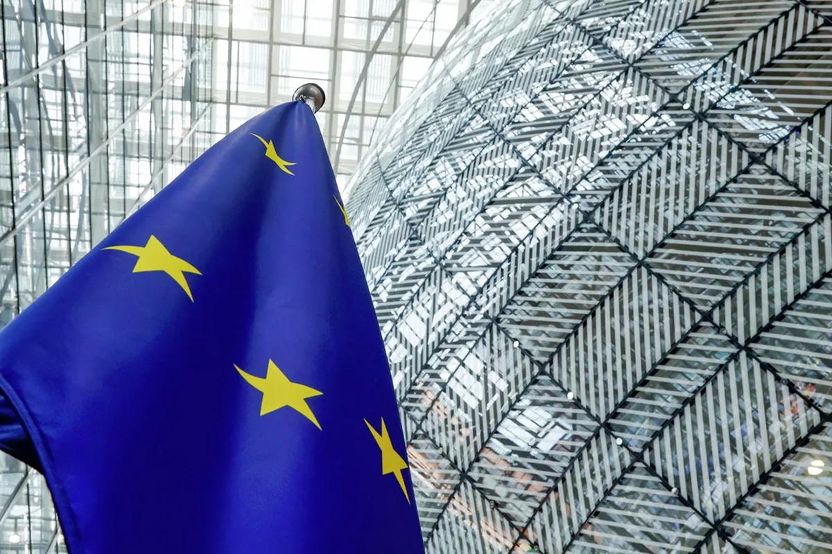 Эксперт Дизен назвал главное противоречие в позиции ЕС по переговорам о мире