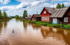 Паводок отступает: в Свердловской области вода ушла из двух сотен участков