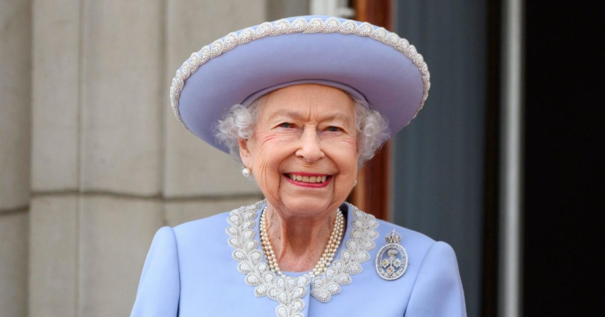 Королева Елизавета II не поздравила Меган Маркл с днем рождения