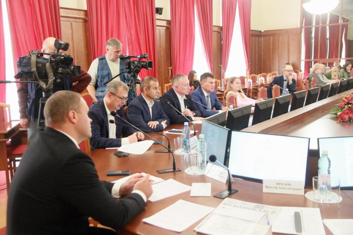 От лесных пожаров до снегоотвалов: экологическая повестка Заксобрания Новосибирской области