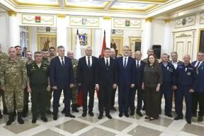 «Гордость Брянщины»: Ковальчук вручил госнаграды героям региона в день 82-летия области