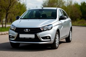 Семилетняя Lada Vesta с минимальным пробегом появилась в продаже почти за полцены