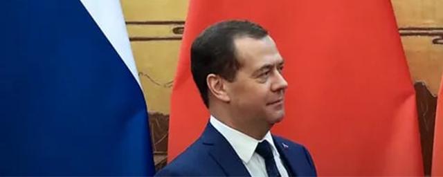 Medvedev gave Xi Jinping a message from Putin noting the high level of political dialogue