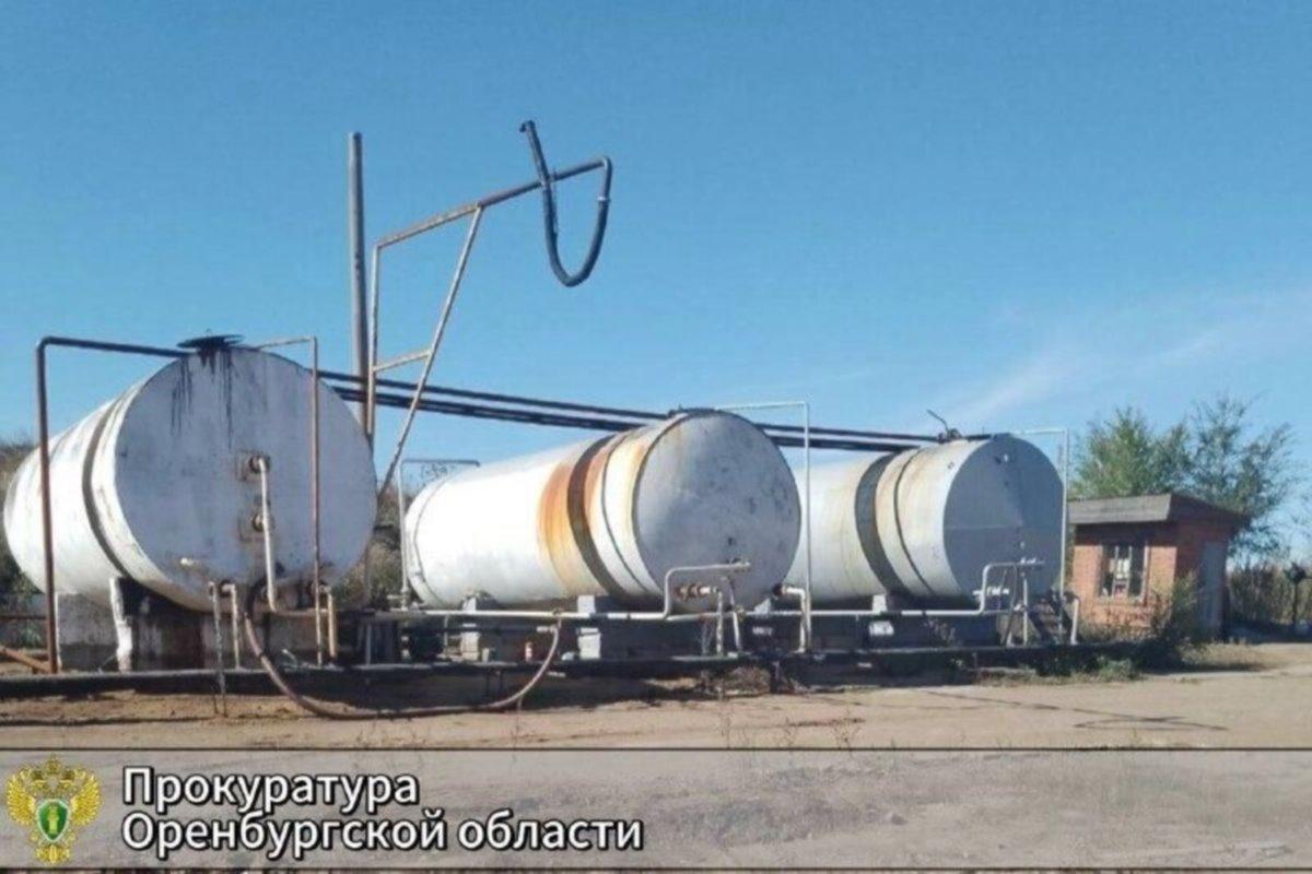 Нарушения экологии привели к приостановке работы производственной площадки в Оренбуржье