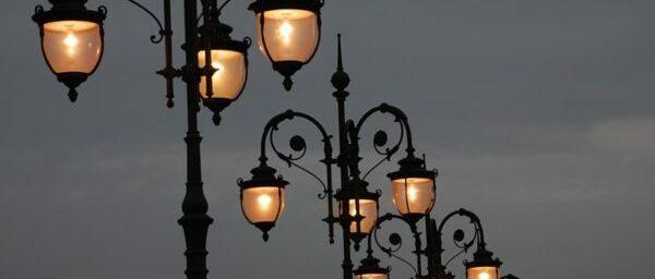 В Петрозаводске отремонтируют фонари за 27 млн рублей