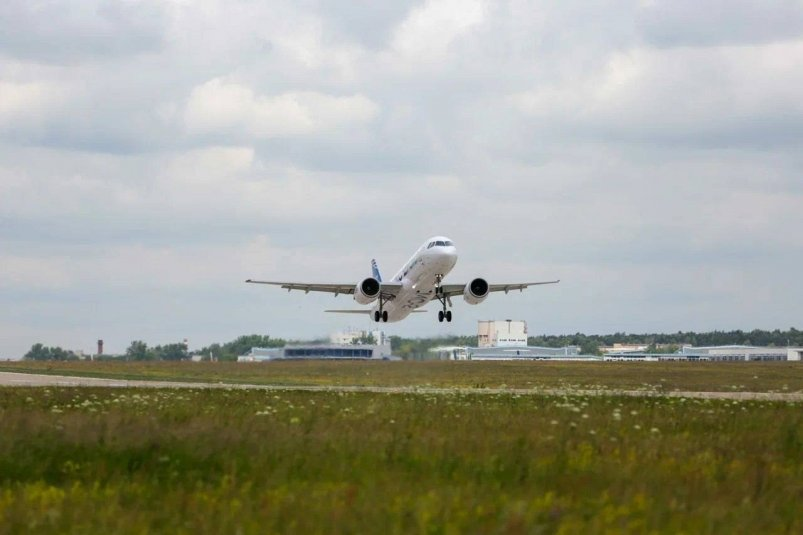 МС-21 проходит тестирование с отечественным оборудованием