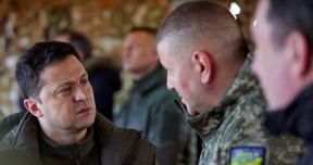 Зеленский сообщил генералу Залужному об «обновлении» в руководстве ВСУ