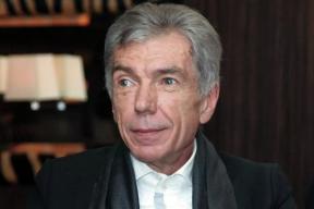 Человек, который зажег так много звезд: на 77-м году жизни скончался телеведущий Юрий Николаев