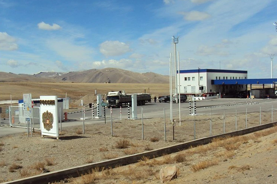 Почти 700 млн рублей направят в НСО на усиление контроля на границе с Монголией