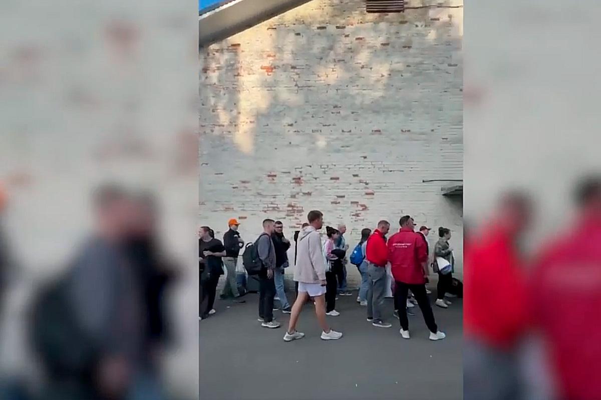 В Геленджике эвакуировали туристов с базы отдыха из-за падения дрона