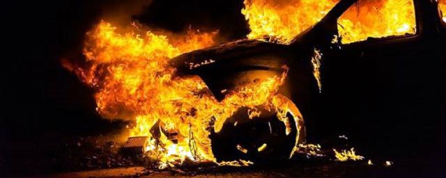 Жительница Владикавказа после ссоры угнала и сожгла автомобиль экс-супруга