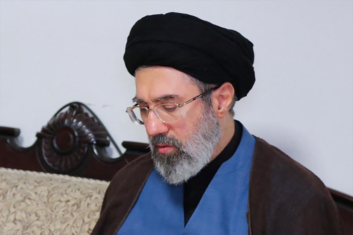 Династия продолжается: сын убитого аятоллы тайно возглавил Иран