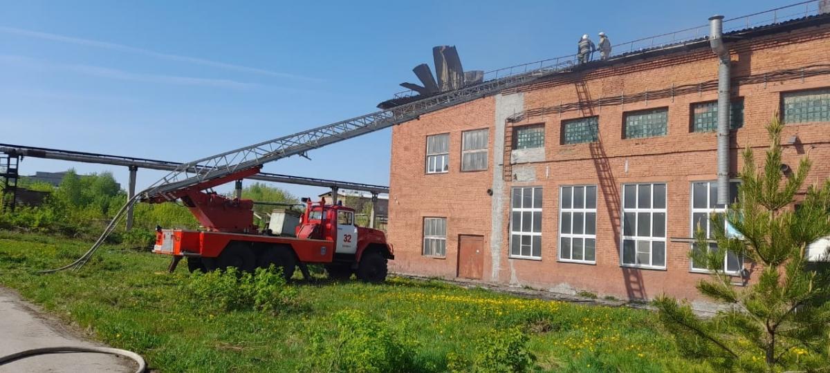 В Бердске произошёл пожар на производстве полиэтилена